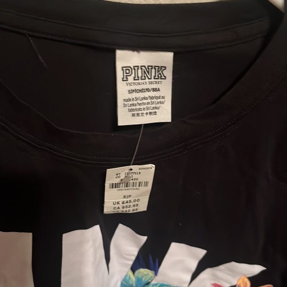 NWT embroidered VS PINK tee - Picture 3 of 6